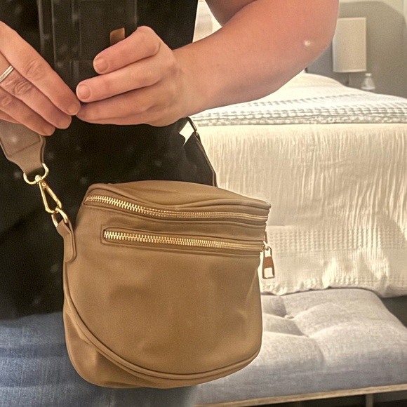 Ello Kahki Crossbody Bag with Gold hardware - Picture 13 of 14